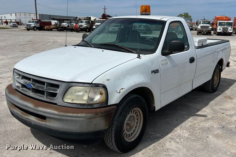 image for item EL5520 1997 Ford F150 pickup truck