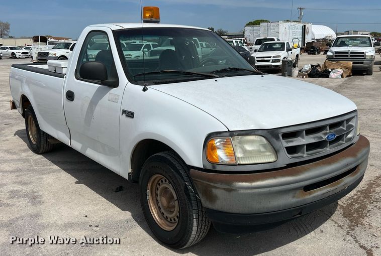 image for item EL5520 1997 Ford F150 pickup truck