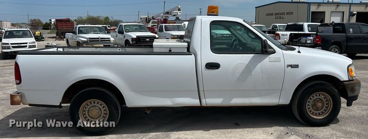 image for item EL5520 1997 Ford F150 pickup truck