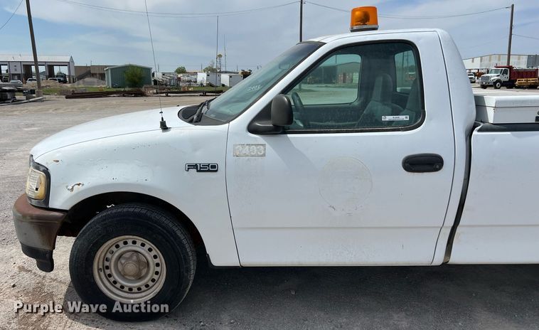 image for item EL5520 1997 Ford F150 pickup truck