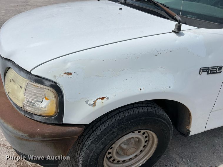 image for item EL5520 1997 Ford F150 pickup truck