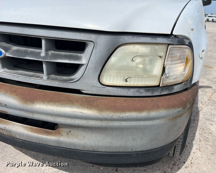 image for item EL5520 1997 Ford F150 pickup truck