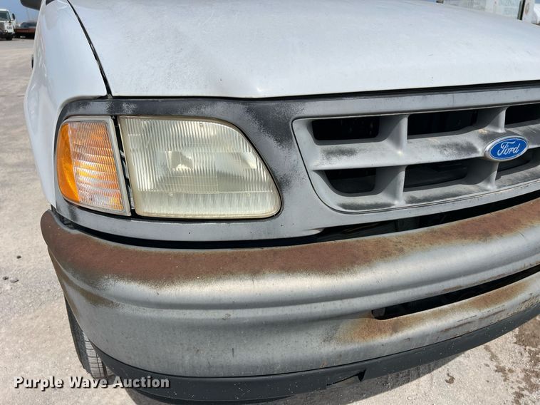 image for item EL5520 1997 Ford F150 pickup truck