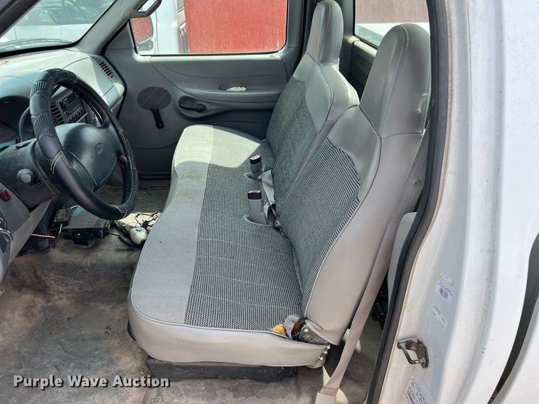 image for item EL5520 1997 Ford F150 pickup truck