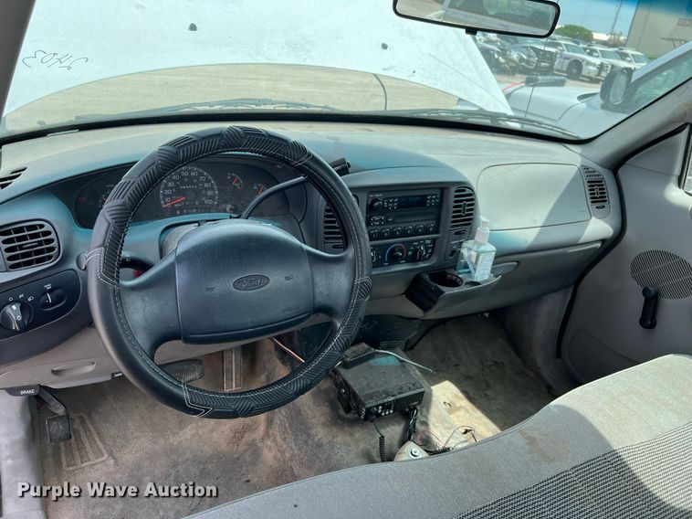 image for item EL5520 1997 Ford F150 pickup truck