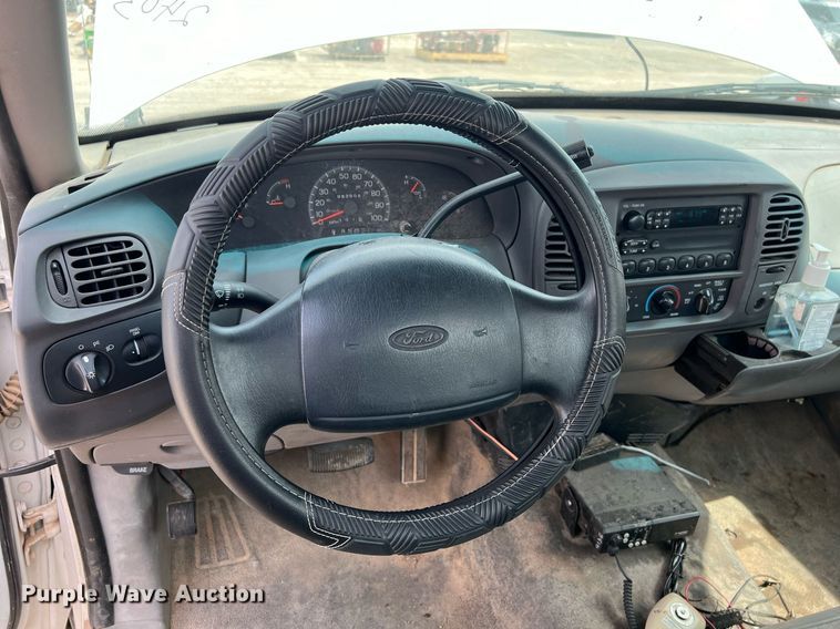 image for item EL5520 1997 Ford F150 pickup truck