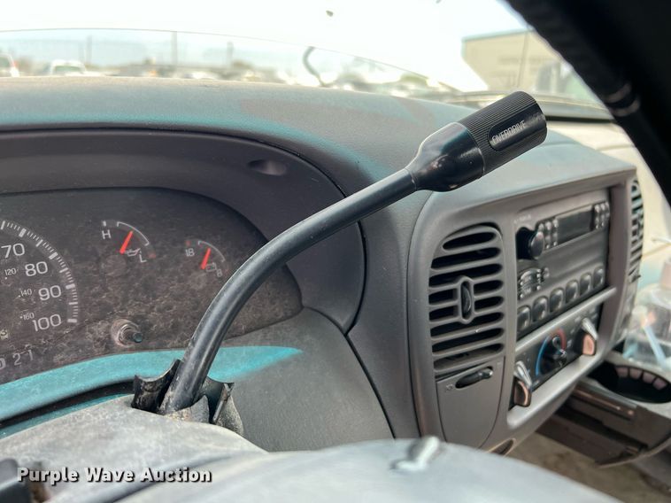 image for item EL5520 1997 Ford F150 pickup truck