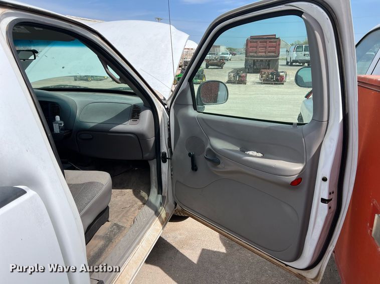 image for item EL5520 1997 Ford F150 pickup truck