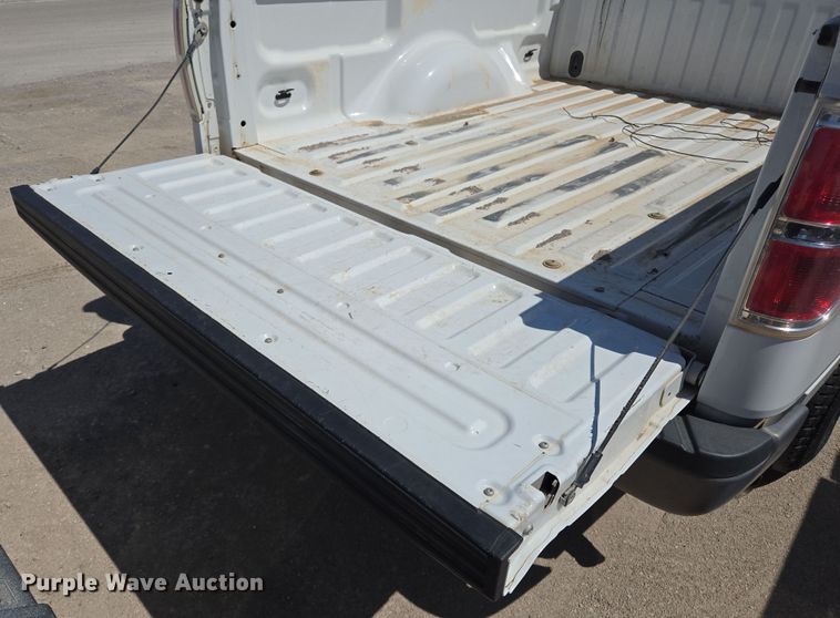 image for item EL5526 2012 Ford F150 SuperCab pickup truck