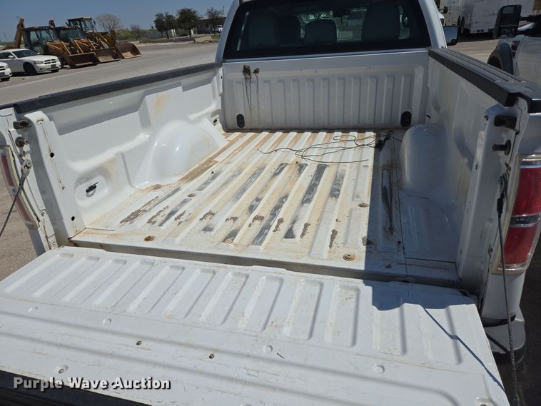 image for item EL5526 2012 Ford F150 SuperCab pickup truck