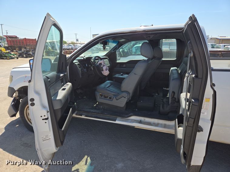 image for item EL5526 2012 Ford F150 SuperCab pickup truck