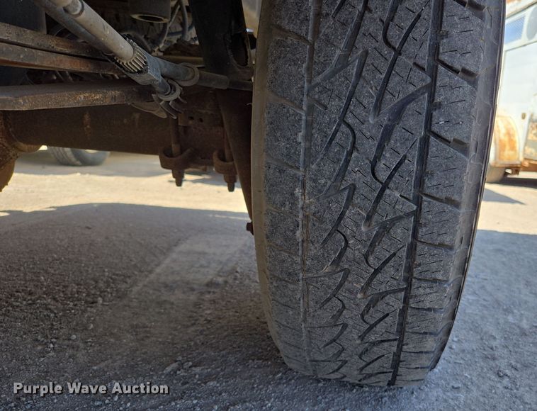 image for item EL5526 2012 Ford F150 SuperCab pickup truck