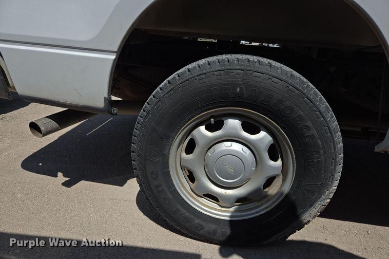 image for item EL5526 2012 Ford F150 SuperCab pickup truck