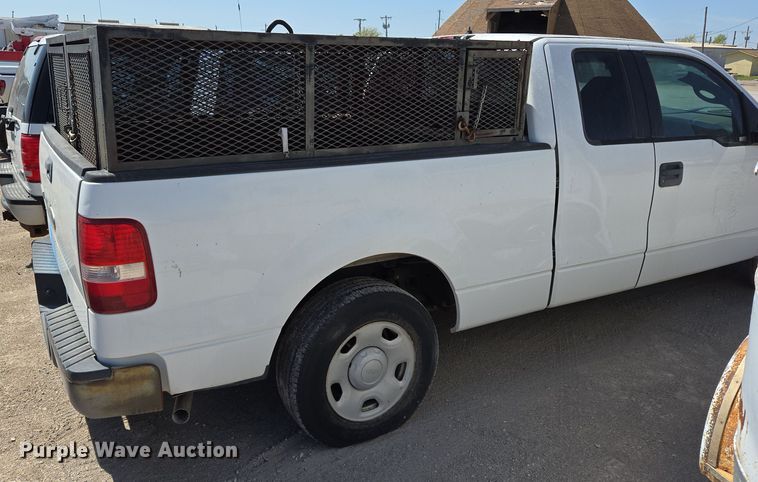 image for item EL5527 2005 Ford F150 SuperCab pickup truck