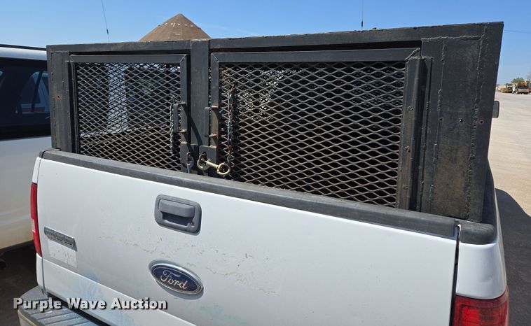 image for item EL5527 2005 Ford F150 SuperCab pickup truck