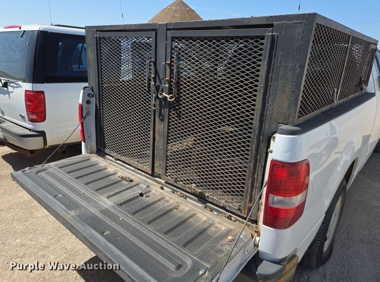 image for item EL5527 2005 Ford F150 SuperCab pickup truck