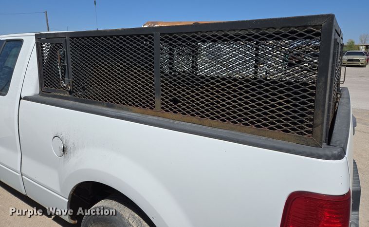 image for item EL5527 2005 Ford F150 SuperCab pickup truck