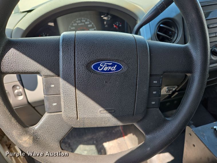 image for item EL5527 2005 Ford F150 SuperCab pickup truck