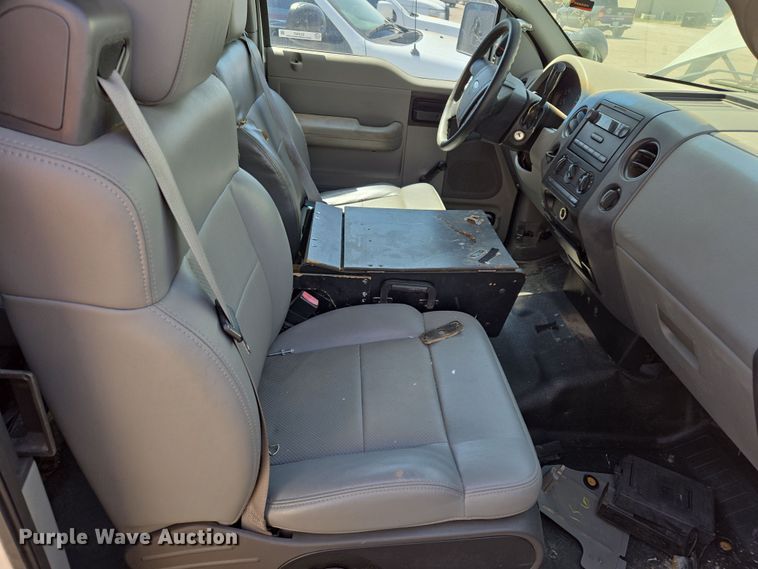 image for item EL5527 2005 Ford F150 SuperCab pickup truck