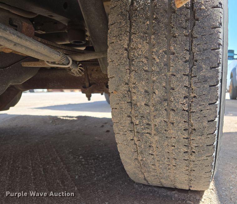 image for item EL5527 2005 Ford F150 SuperCab pickup truck