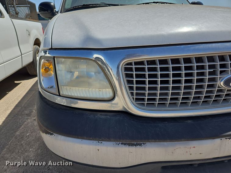 image for item EL5528 1999 Ford Expedition SUV