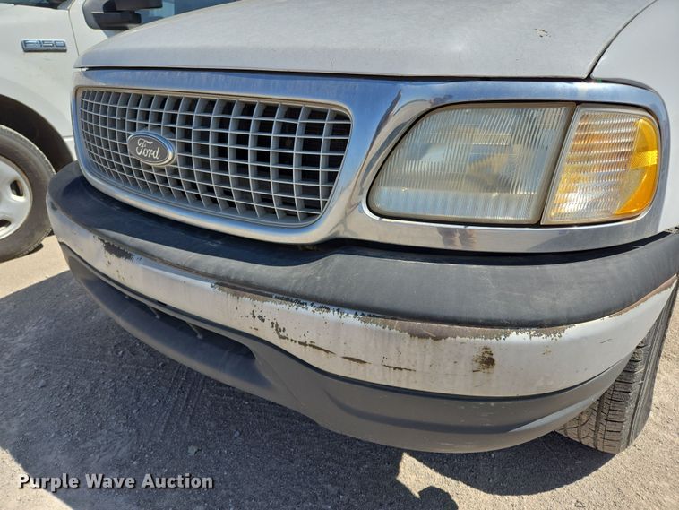 image for item EL5528 1999 Ford Expedition SUV