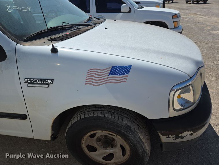 image for item EL5528 1999 Ford Expedition SUV