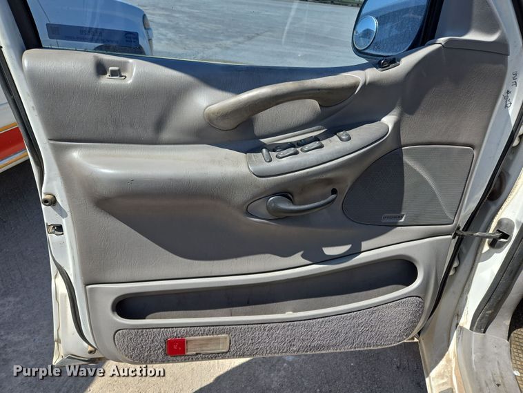 image for item EL5528 1999 Ford Expedition SUV