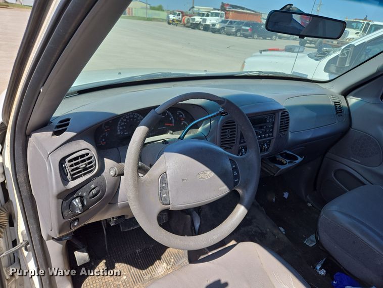 image for item EL5528 1999 Ford Expedition SUV