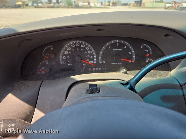 image for item EL5528 1999 Ford Expedition SUV