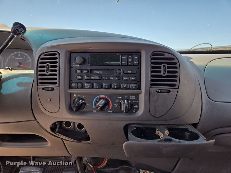 image for item EL5528 1999 Ford Expedition SUV