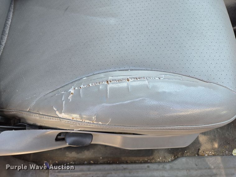 image for item EL5528 1999 Ford Expedition SUV