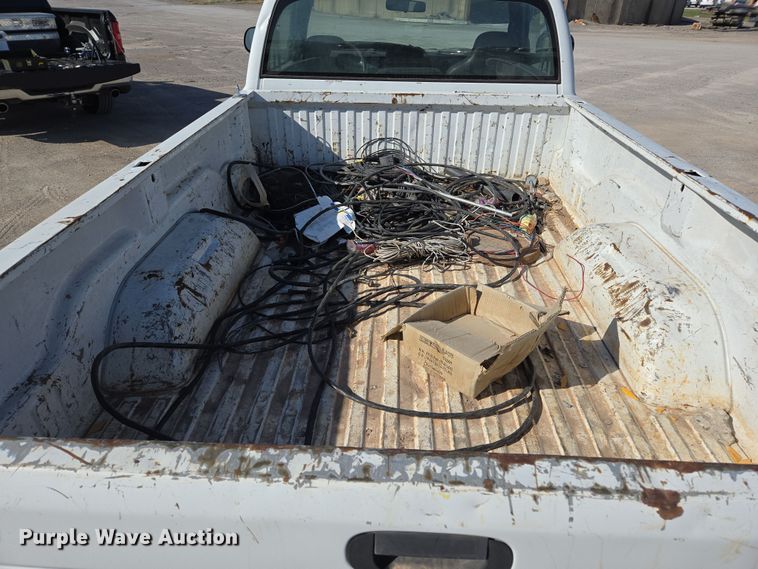 image for item EL5533 2001 Dodge Ram 1500 pickup truck