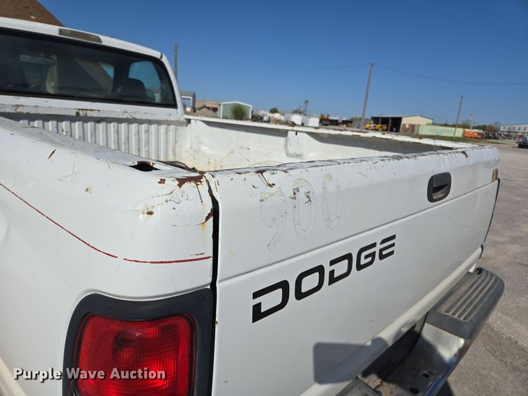 image for item EL5533 2001 Dodge Ram 1500 pickup truck