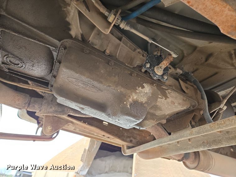 image for item EL5535 1997 Ford F450 Super Duty bucket truck