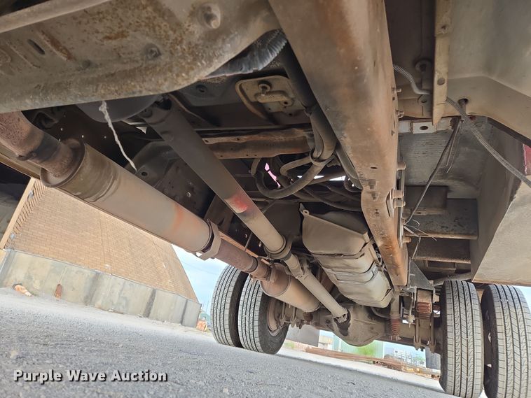 image for item EL5535 1997 Ford F450 Super Duty bucket truck