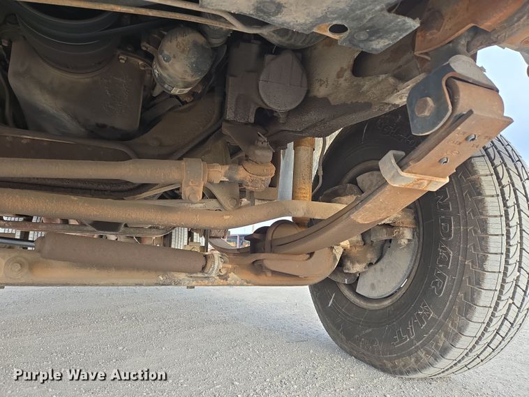 image for item EL5535 1997 Ford F450 Super Duty bucket truck