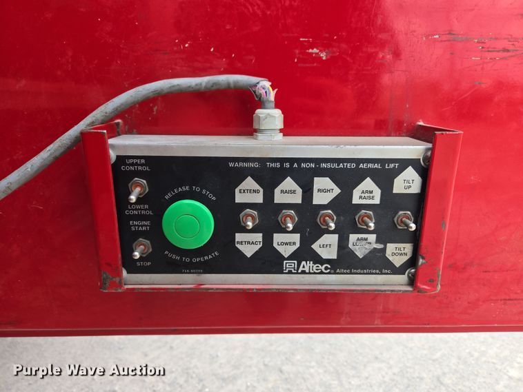 image for item EL5535 1997 Ford F450 Super Duty bucket truck