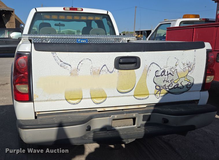 image for item EL5536 2006 Chevrolet Silverado 2500 Ext. Cab pickup truck