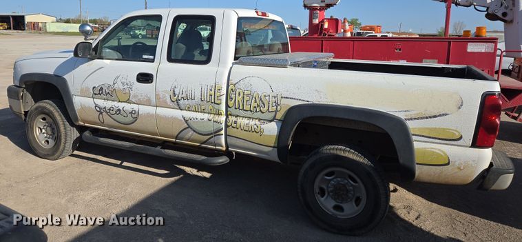 image for item EL5536 2006 Chevrolet Silverado 2500 Ext. Cab pickup truck