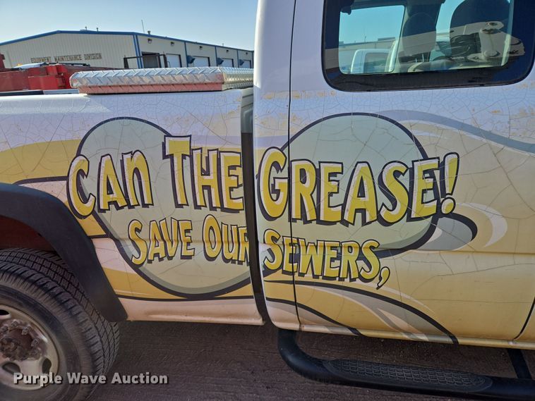 image for item EL5536 2006 Chevrolet Silverado 2500 Ext. Cab pickup truck