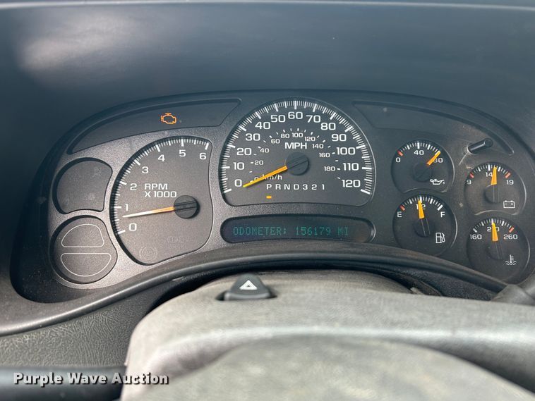 image for item EL5536 2006 Chevrolet Silverado 2500 Ext. Cab pickup truck