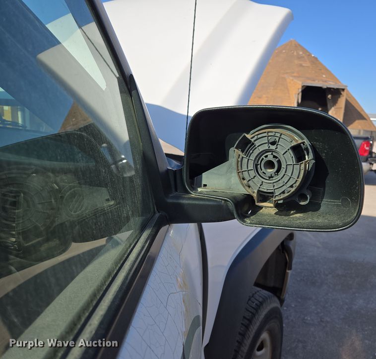 image for item EL5536 2006 Chevrolet Silverado 2500 Ext. Cab pickup truck