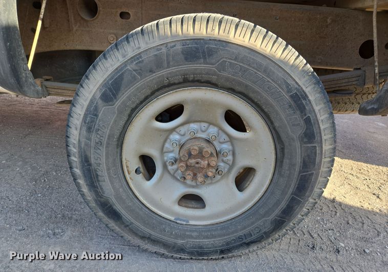 image for item EL5536 2006 Chevrolet Silverado 2500 Ext. Cab pickup truck