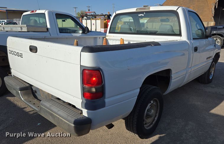 image for item EL5537 1998 Dodge Ram 1500 pickup truck