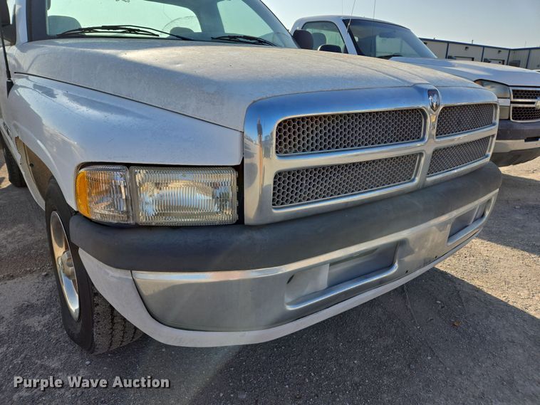 image for item EL5537 1998 Dodge Ram 1500 pickup truck