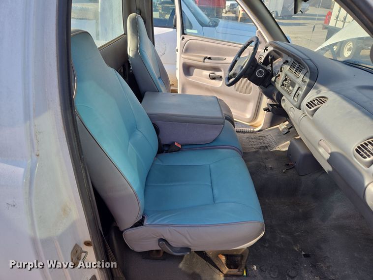 image for item EL5537 1998 Dodge Ram 1500 pickup truck