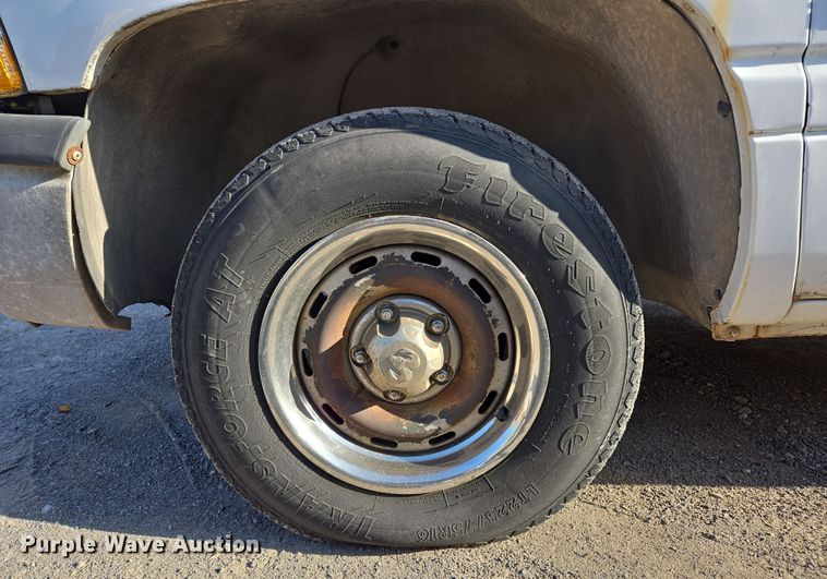 image for item EL5537 1998 Dodge Ram 1500 pickup truck