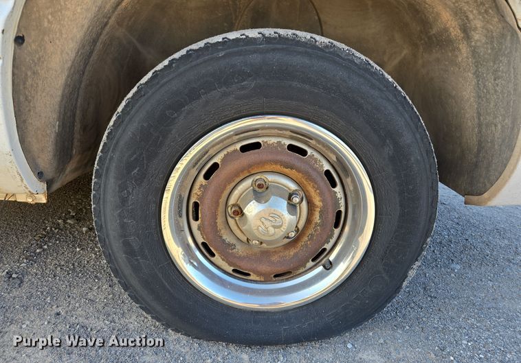 image for item EL5537 1998 Dodge Ram 1500 pickup truck