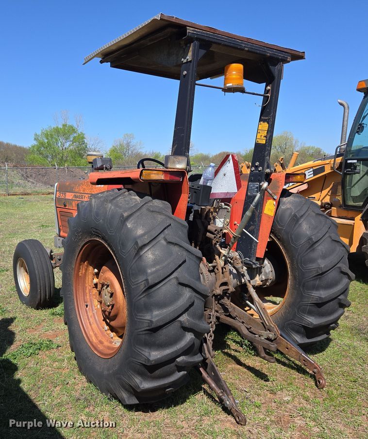 image for item EL5549 1992 Massey Ferguson 375 tractor